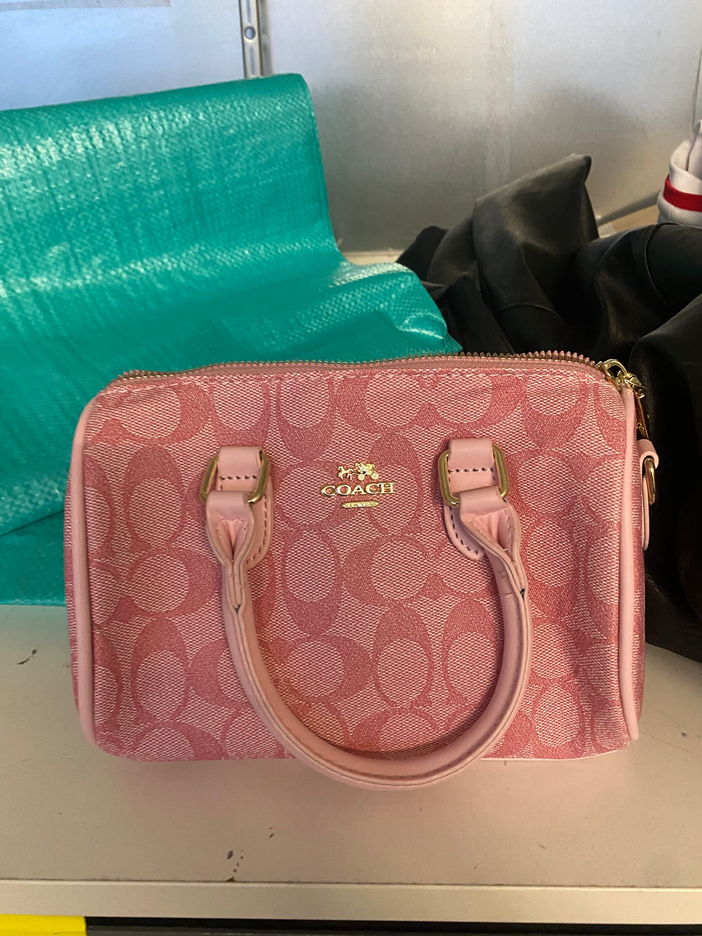 Coach kleine rosa Tasche
